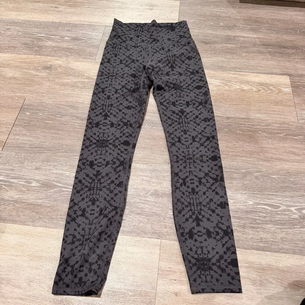 Vuori Black Grey Printed XS Small Leggings - Picture 2 of 5